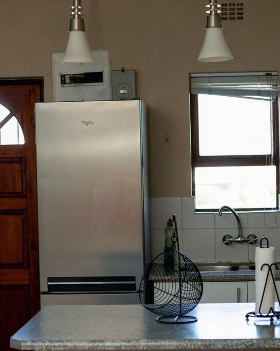 Cozy Townhouse In The Quiet Surbubs Of Brackenfell Apartment Cape Town Exterior foto
